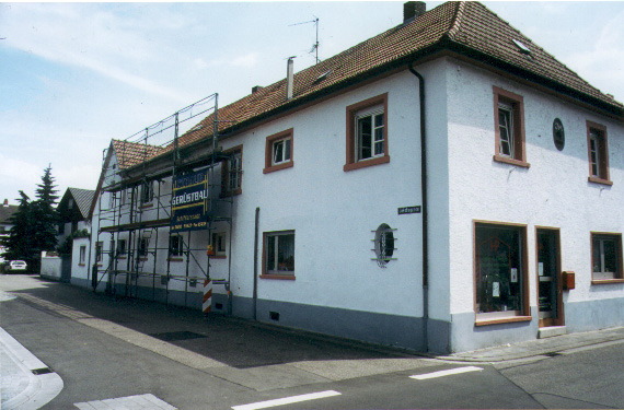 A01.jpg